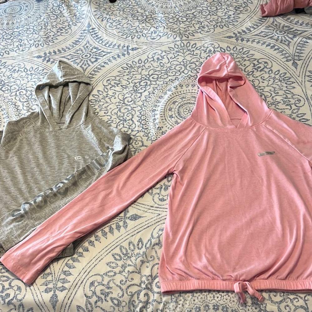Girls Hind long sleeve hoodies 10/12. 2shirt bundle